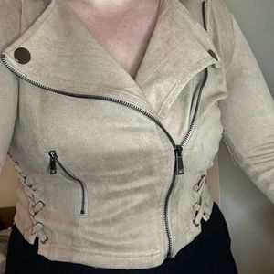 Tan cropped jacket M